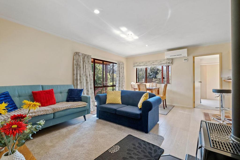 Korimako Ridge - Lake Hawea Holiday Home Exteriör bild