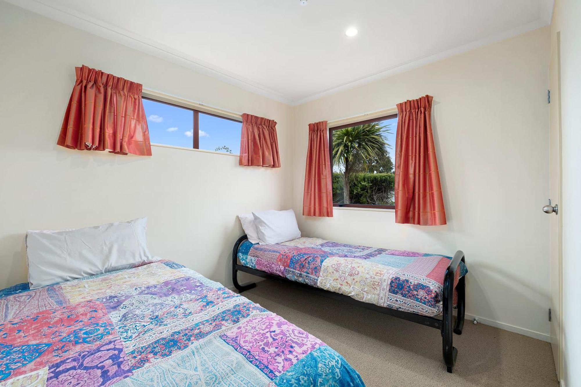 Korimako Ridge - Lake Hawea Holiday Home Exteriör bild